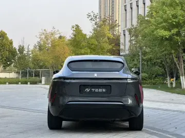 2023 Avatr 11 с пробегом 30 000 км