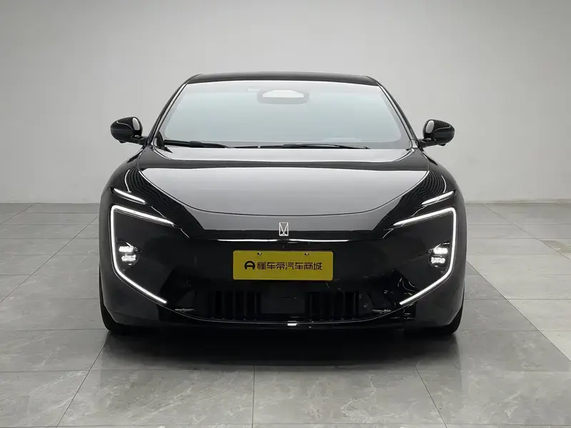 2024 Avatr 12 с пробегом 37 700 км