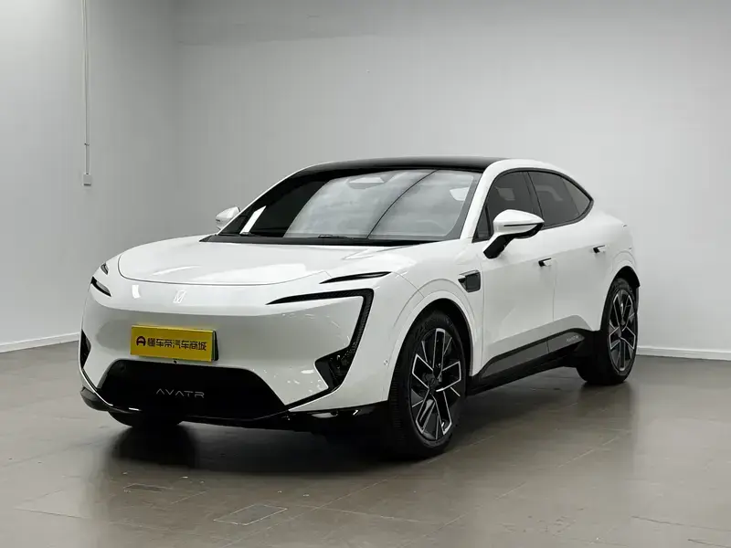 2025 Avatr 11 с пробегом 8 100 км