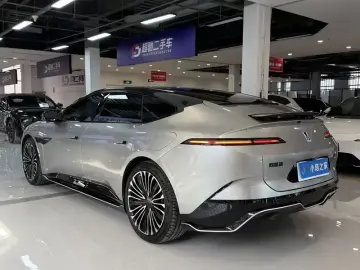 2026 Avatr 12 с пробегом 11 000 км