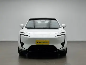 2025 Avatr 11 с пробегом 8 100 км