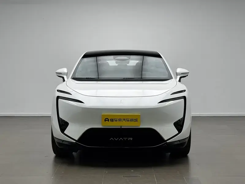 2025 Avatr 11 с пробегом 8 100 км