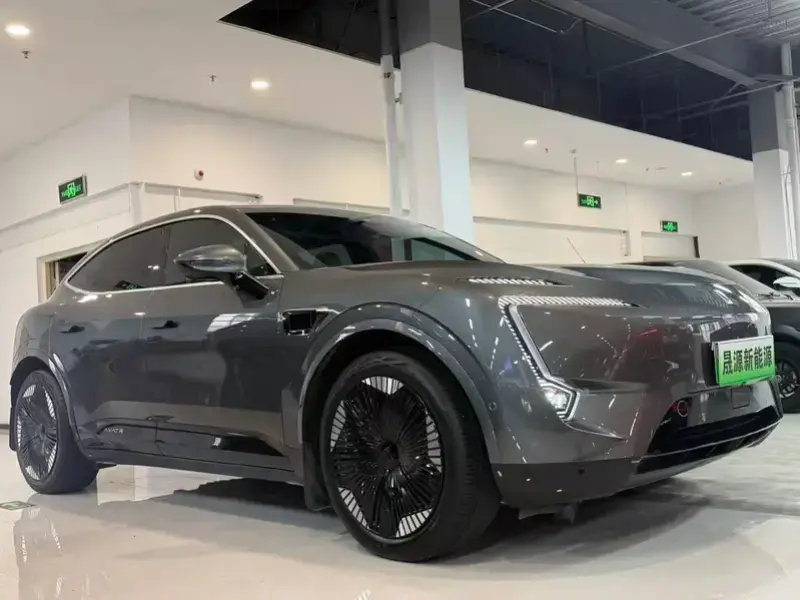 2022 Avatr 11 с пробегом 21 000 км