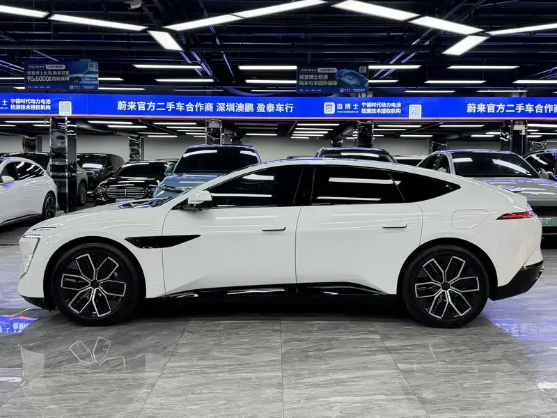 2024 Avatr 12 с пробегом 35 000 км