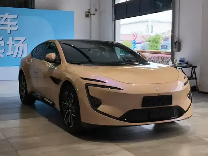 2024 Avatr 12 с пробегом 13 600 км