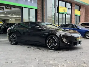 2025 Avatr 12 с пробегом 51 800 км