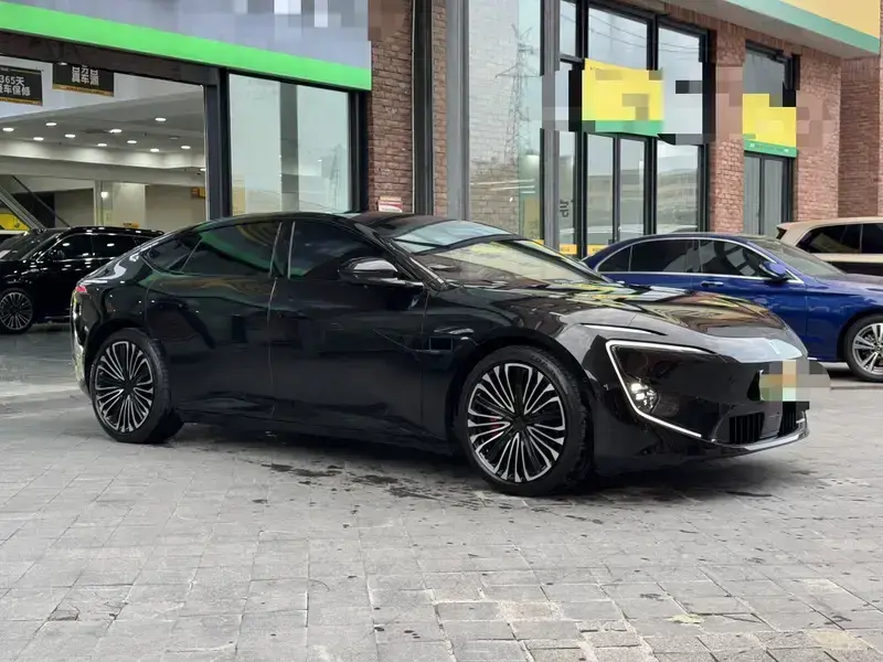 2025 Avatr 12 с пробегом 51 800 км