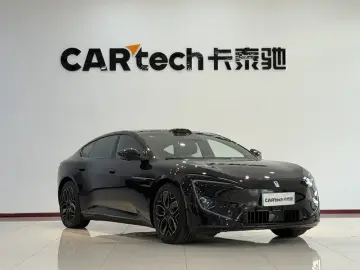 2026 Avatr 12 с пробегом 9 000 км