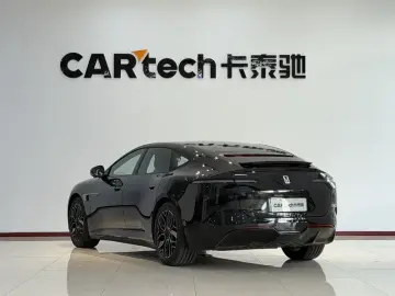 2026 Avatr 12 с пробегом 9 000 км