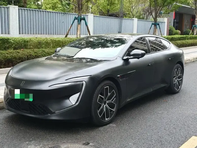 2025 Avatr 12 с пробегом 38 000 км