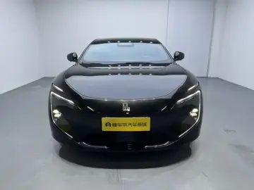 2025 Avatr 12 с пробегом 40 500 км