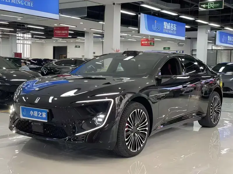 2026 Avatr 12 с пробегом 2 800 км