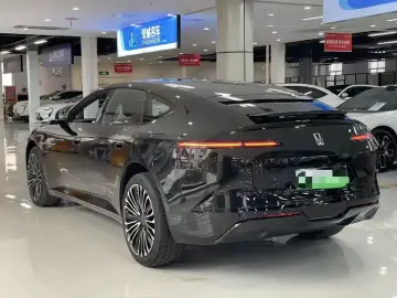 2026 Avatr 12 с пробегом 2 800 км