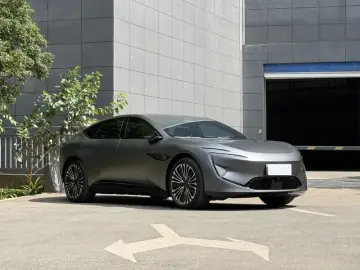 2025 Avatr 12 с пробегом 7 900 км