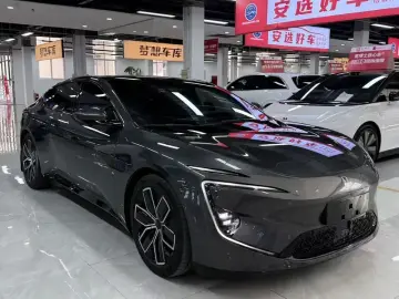 2025 Avatr 12 с пробегом 25 000 км