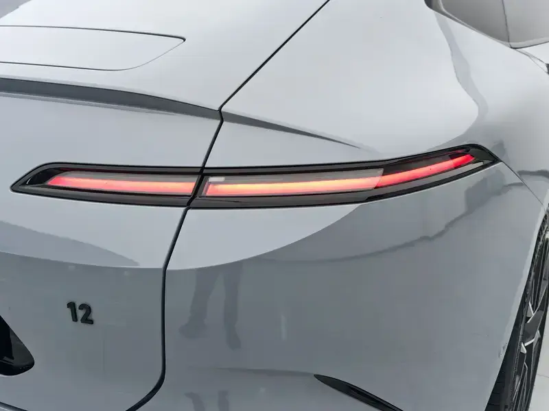 2023 Avatr 12 с пробегом 42 000 км