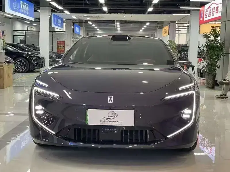 2026 Avatr 12 с пробегом 3 800 км