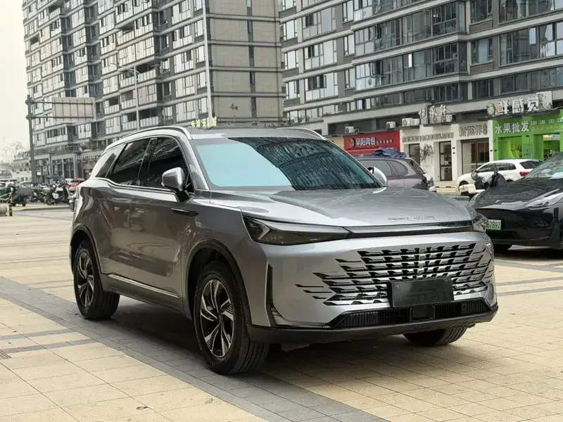 2023 BAIC X7 с пробегом 18 000 км