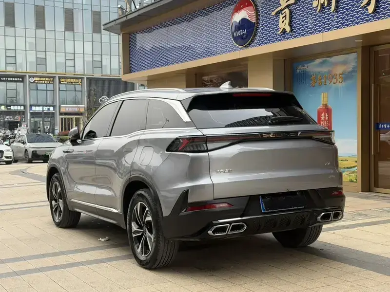 2023 BAIC X7 с пробегом 18 000 км