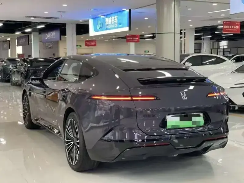 2026 Avatr 12 с пробегом 3 800 км