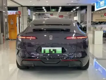 2026 Avatr 12 с пробегом 3 800 км
