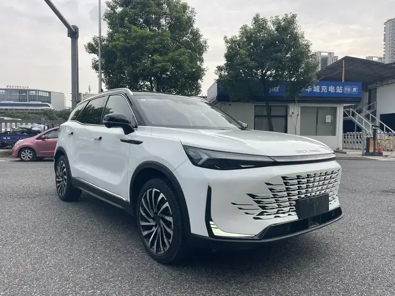 2023 BAIC X7 с пробегом 48 000 км