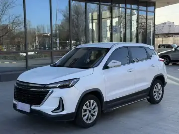 BAIC X3