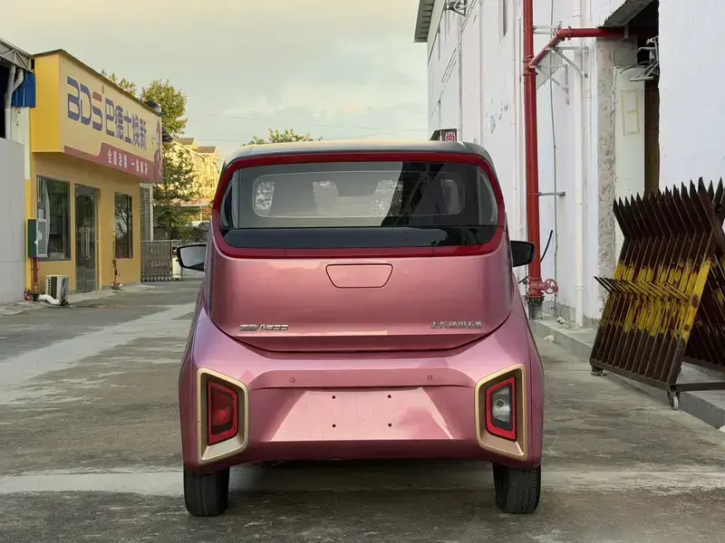 2019 Baojun E200 с пробегом 50 000 км