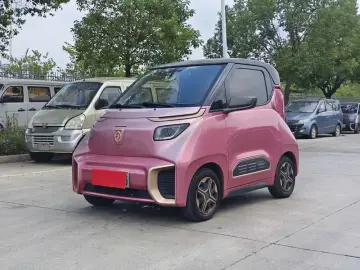Baojun E200