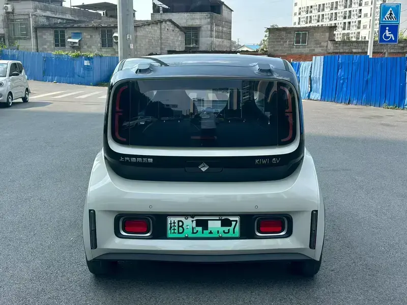 2021 Baojun Kiwi EV с пробегом 24 000 км