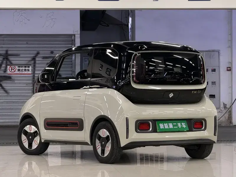 2022 Baojun Kiwi EV с пробегом 85 000 км