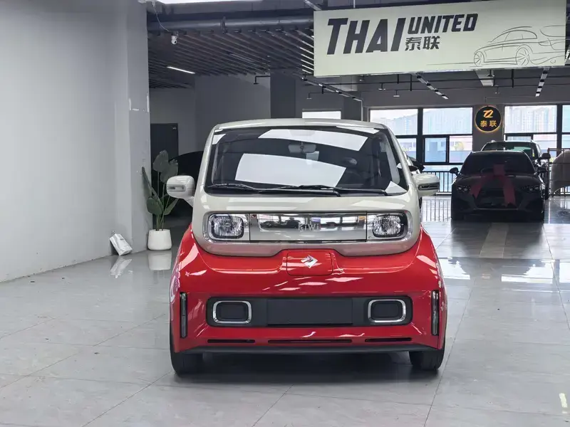 2023 Baojun Kiwi EV с пробегом 33 000 км