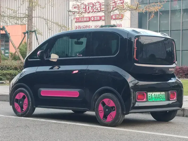 2021 Baojun Kiwi EV с пробегом 50 000 км