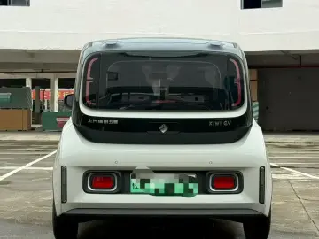 2022 Baojun Kiwi EV с пробегом 80 000 км