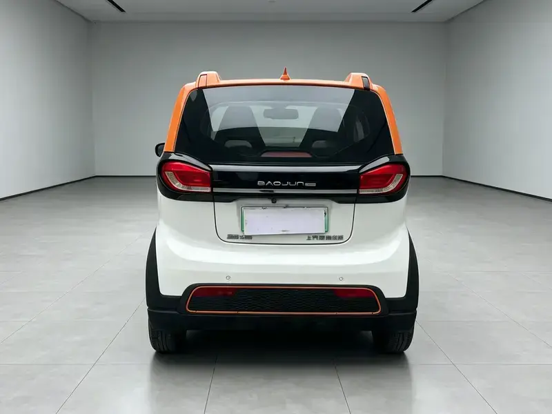 2019 Baojun E100 с пробегом 30 000 км