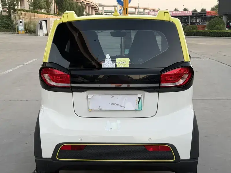 2017 Baojun E100 с пробегом 50 000 км