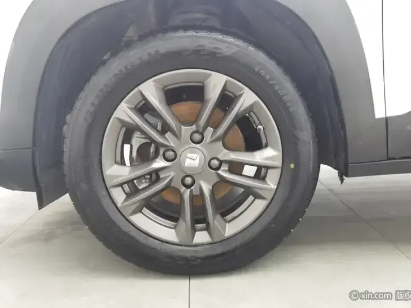 2019 Baojun RS-3 с пробегом 32 400 км