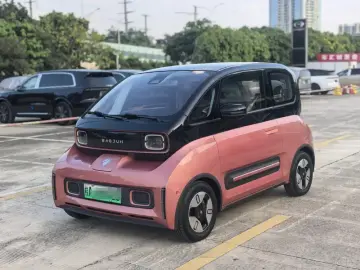 Baojun E300