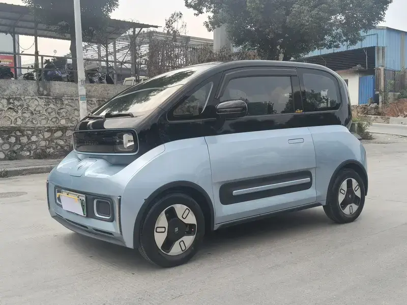 2020 Baojun E300 с пробегом 19 000 км