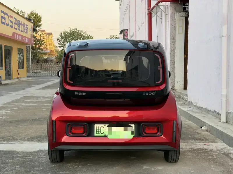 2020 Baojun E300 с пробегом 73 000 км