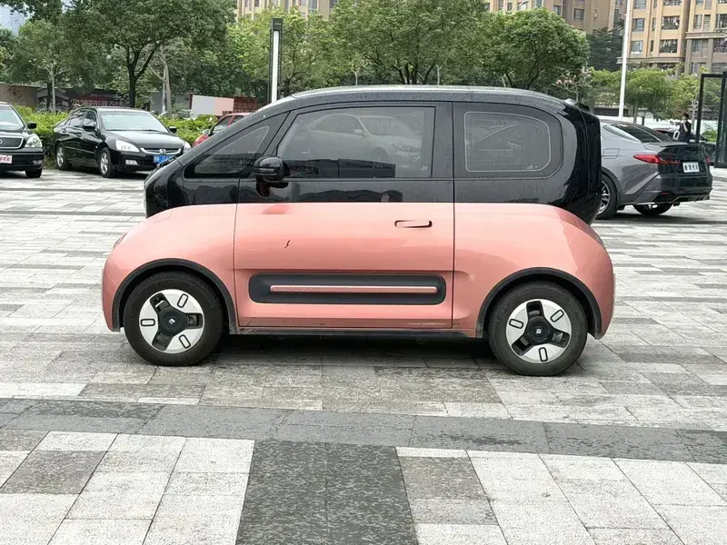 2020 Baojun E300 с пробегом 50 000 км