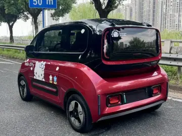 2020 Baojun E300 с пробегом 25 000 км