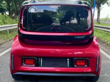 2020 Baojun E300 с пробегом 25 000 км