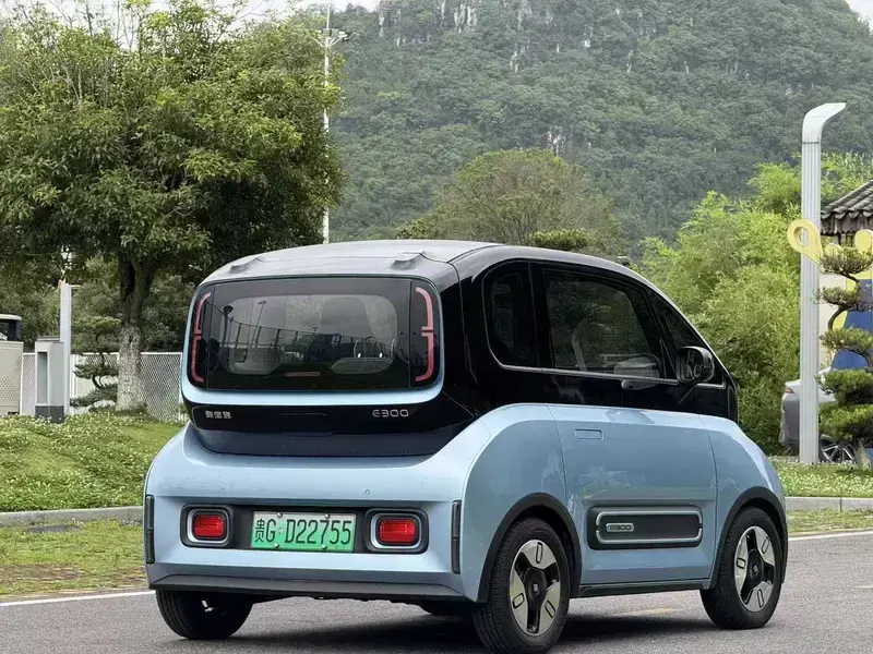 2020 Baojun E300 с пробегом 72 000 км