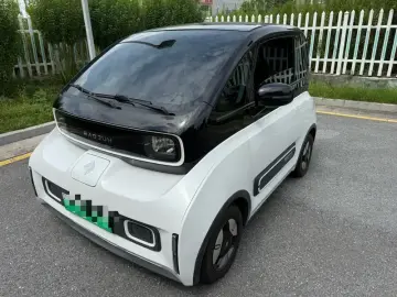 Baojun E300
