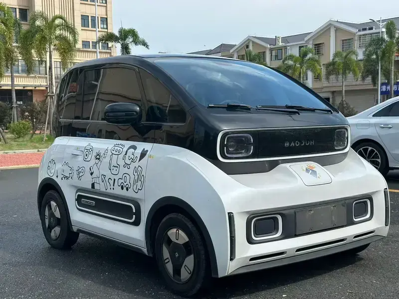 2020 Baojun E300 с пробегом 50 000 км