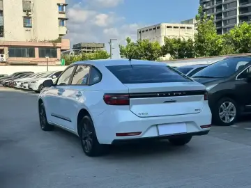 2020 Baojun RC-5 с пробегом 30 000 км