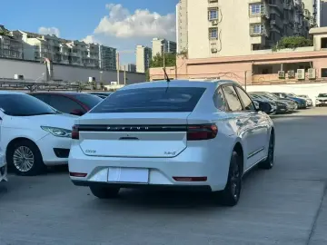 2020 Baojun RC-5 с пробегом 30 000 км