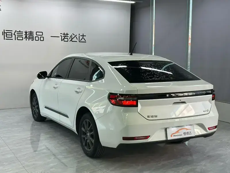 2020 Baojun RC-5 с пробегом 48 000 км