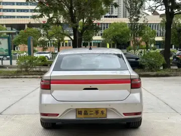 2020 Baojun RC-5 с пробегом 72 000 км